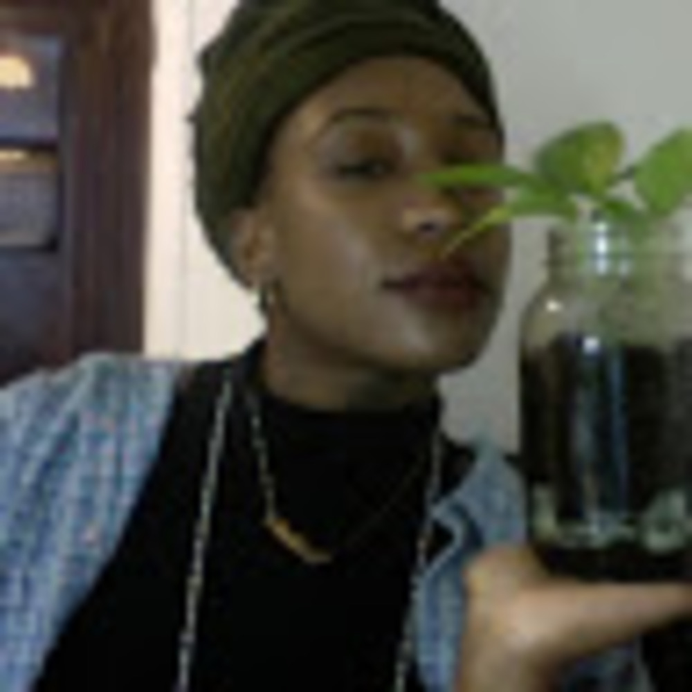 Meet your Posher, Malika